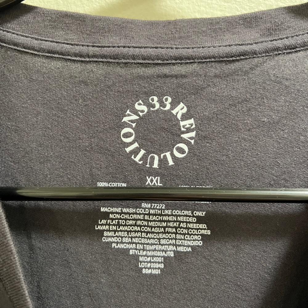 VACAY TEE - Picture 3 of 4